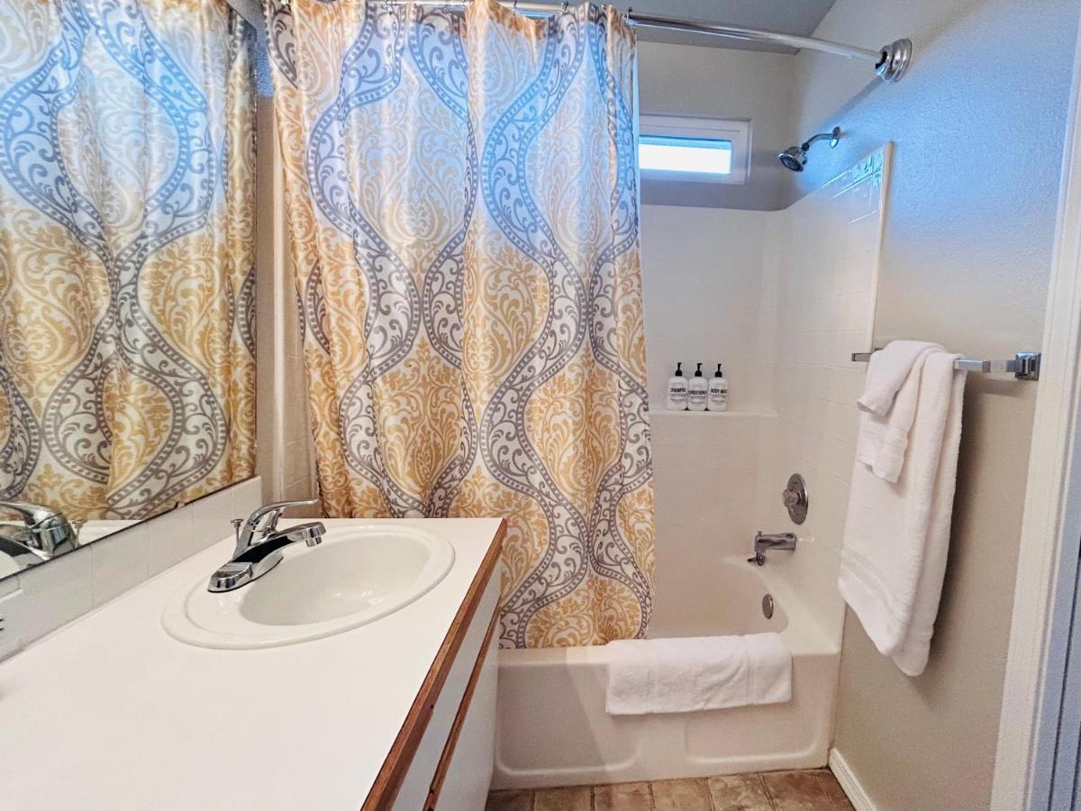The Getaway Se Boise Condo Across The Street From Greenbelt, Bown Crossing And Boise River 3Bd 3Bath, 4 Beds! Lovely, Homey, Dining Table Seats 6 Exterior foto