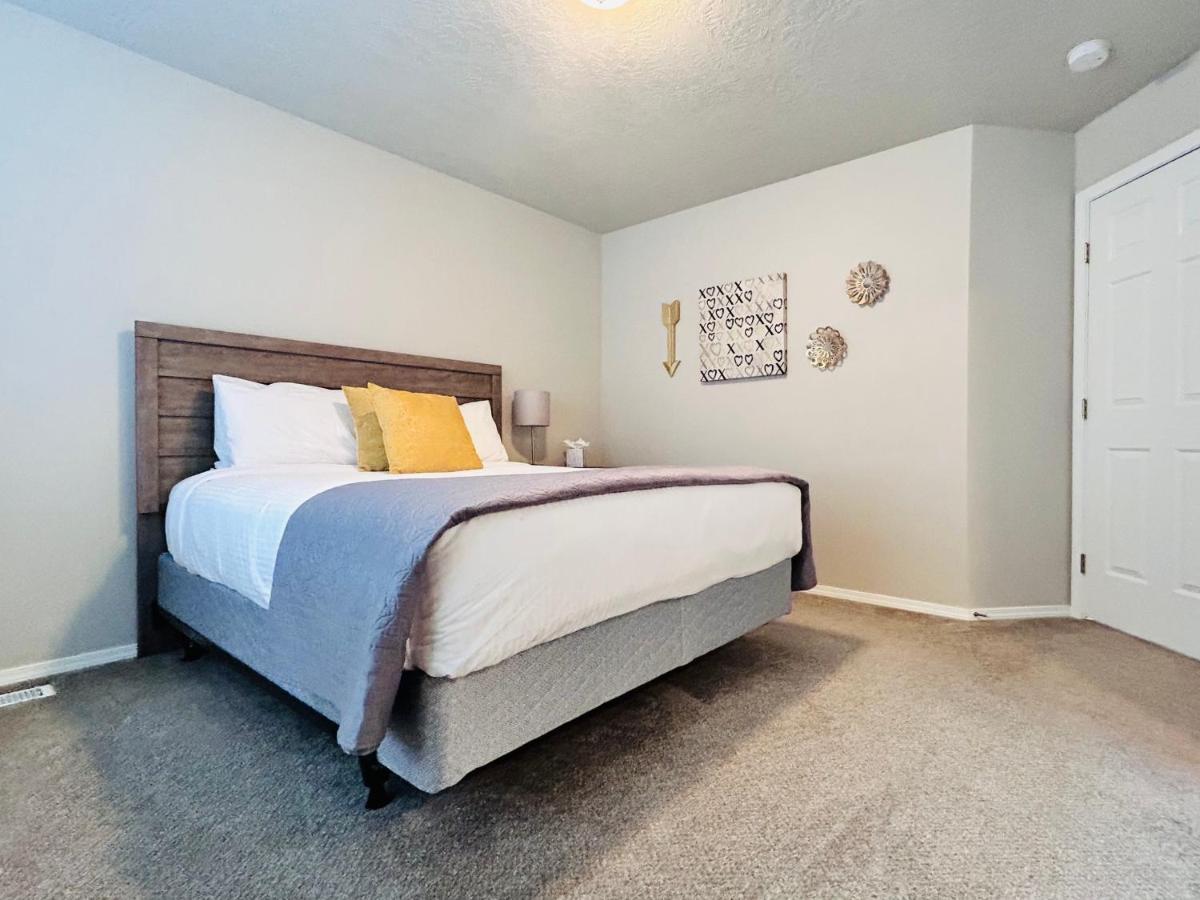 The Getaway Se Boise Condo Across The Street From Greenbelt, Bown Crossing And Boise River 3Bd 3Bath, 4 Beds! Lovely, Homey, Dining Table Seats 6 Exterior foto