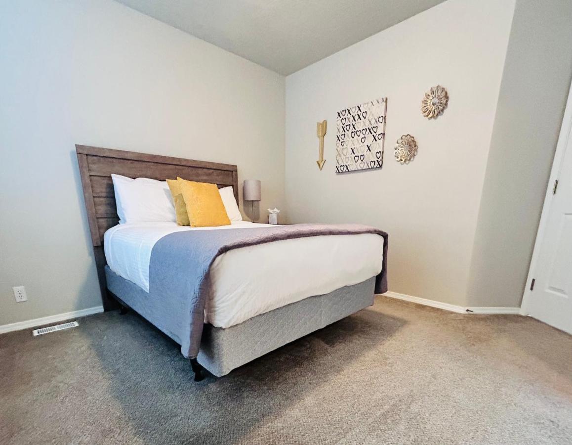 The Getaway Se Boise Condo Across The Street From Greenbelt, Bown Crossing And Boise River 3Bd 3Bath, 4 Beds! Lovely, Homey, Dining Table Seats 6 Exterior foto